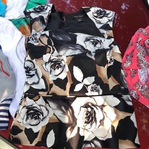 Black House White Market Shirt